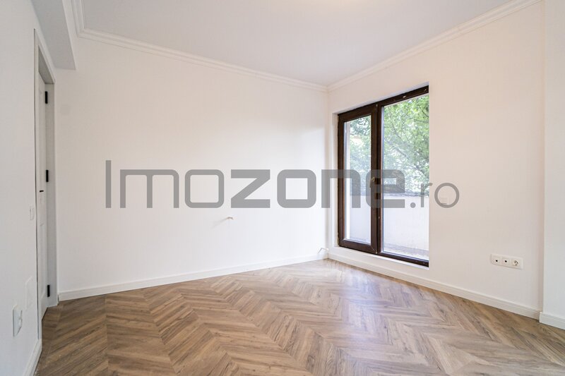 Prelungirea Ghencea 2 camere, 62 mp, terasa 22 mp, teren 128 mp, comision 0%