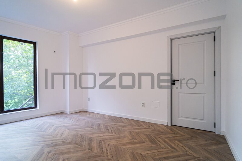 Prelungirea Ghencea 2 camere, 62 mp, terasa 22 mp, teren 128 mp, comision 0%